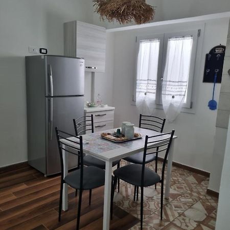 Casa Vacanze "Albachiara" Lägenhet Brindisi Exteriör bild