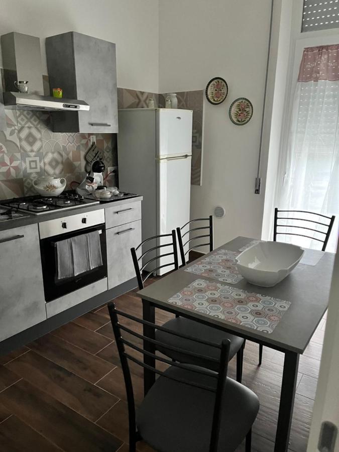 Casa Vacanze "Albachiara" Lägenhet Brindisi Exteriör bild